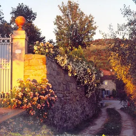 Podere Le Vedute Bed & Breakfast