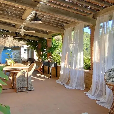 Podere Le Vedute Bed and breakfast 4*